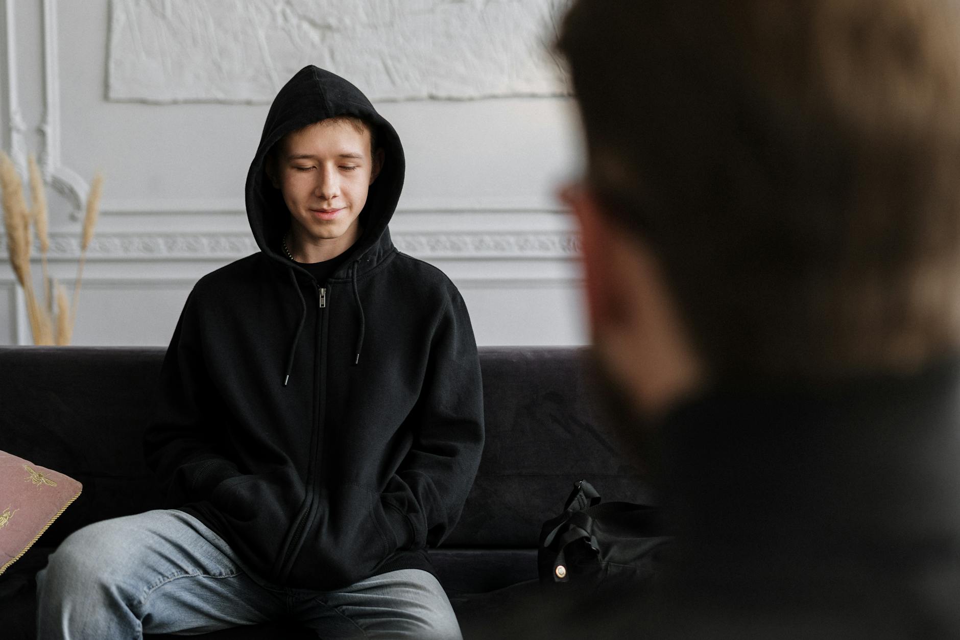 Mieszkańcy Leżajska angażują się w petycję ws. wsparcia psychologicznego dla młodzieży i protestują przeciwko nielegalnym odpadom zwierzęcym.